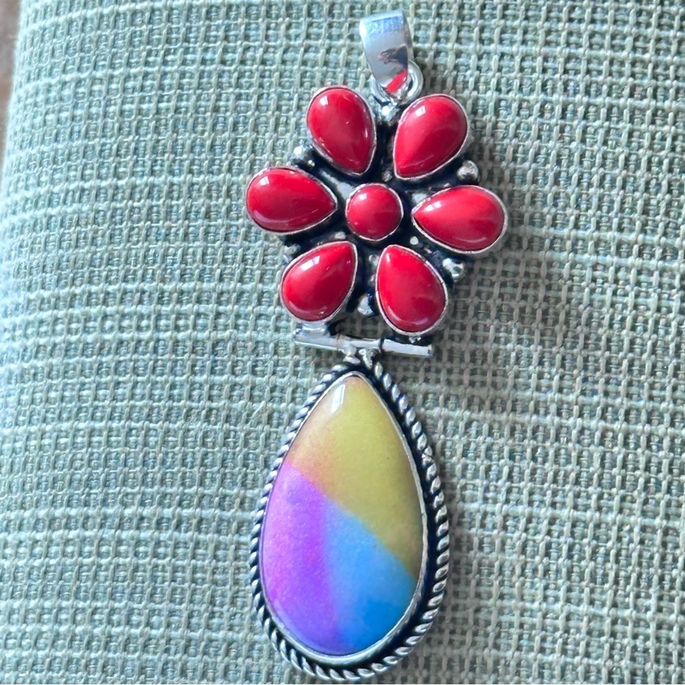 Artisan Jewelry Red Coral Floral Pendant with Multicolor Teardrop Handcrafted - Picture 4 of 15